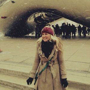 Meet your Posher, Danielle